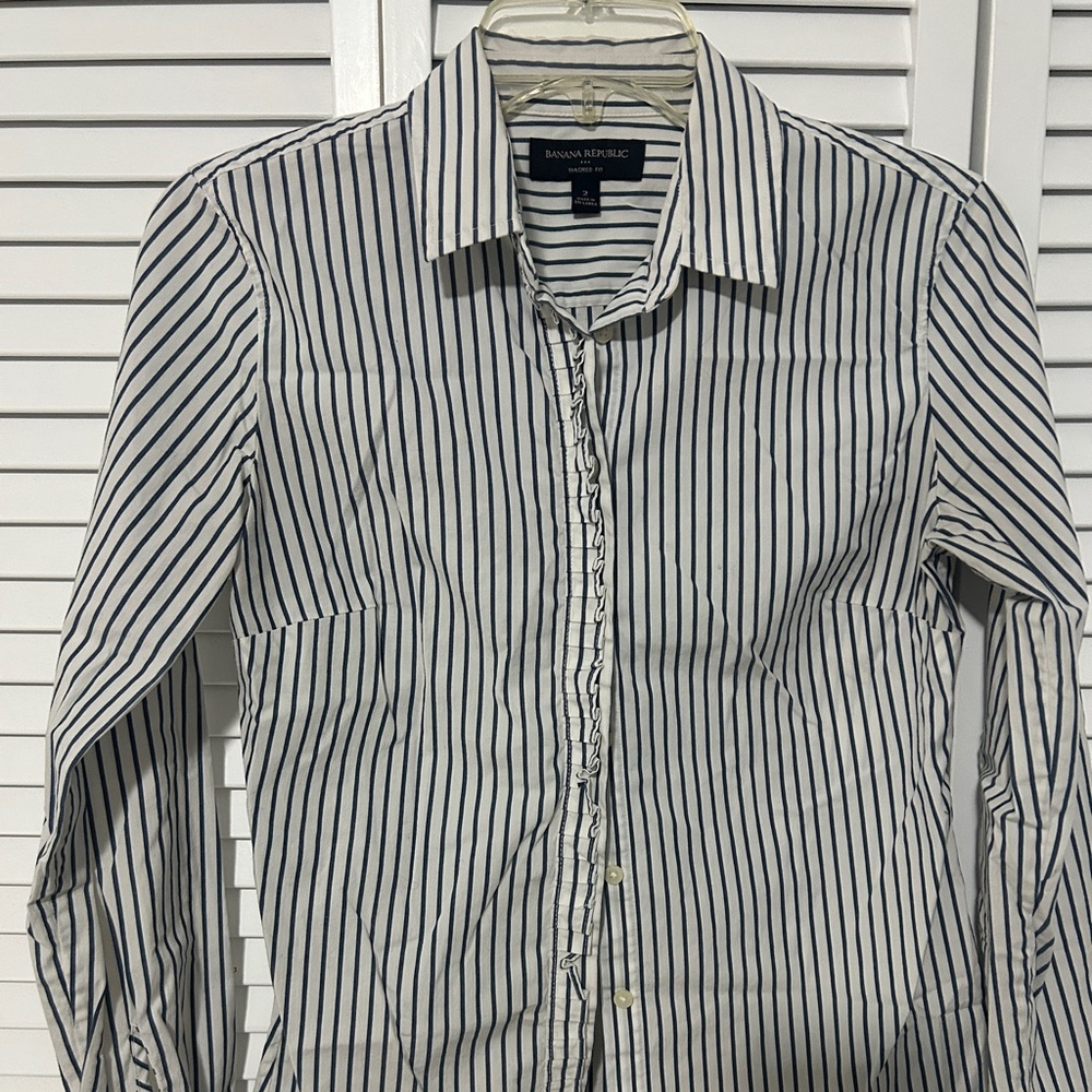 Banana Republic Tailored Fit Shirt